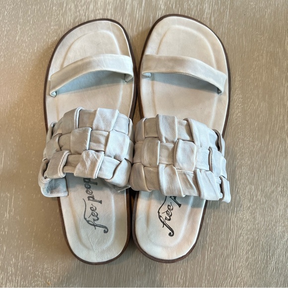 SOLD Free People FP Movement woven river flat sandal size 38 / 8 - Picture 4 of 8
